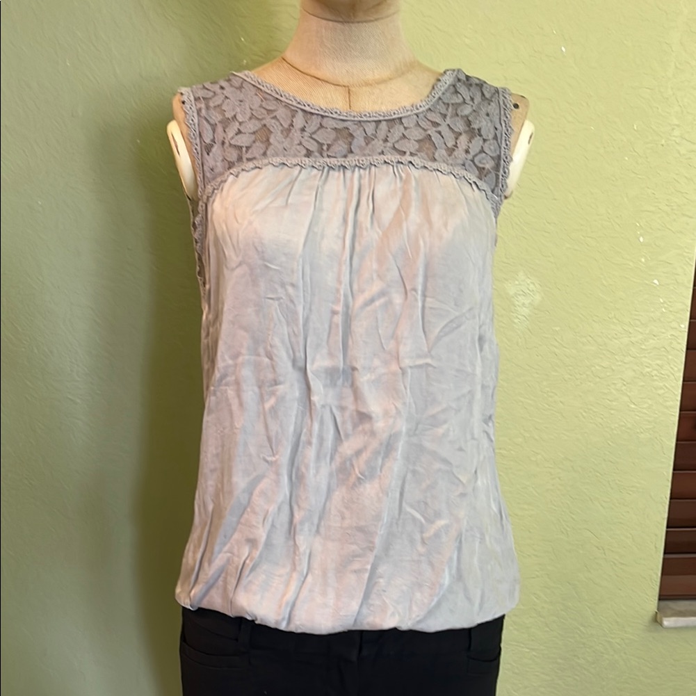Elegant Gray Lace Trim Women's Top